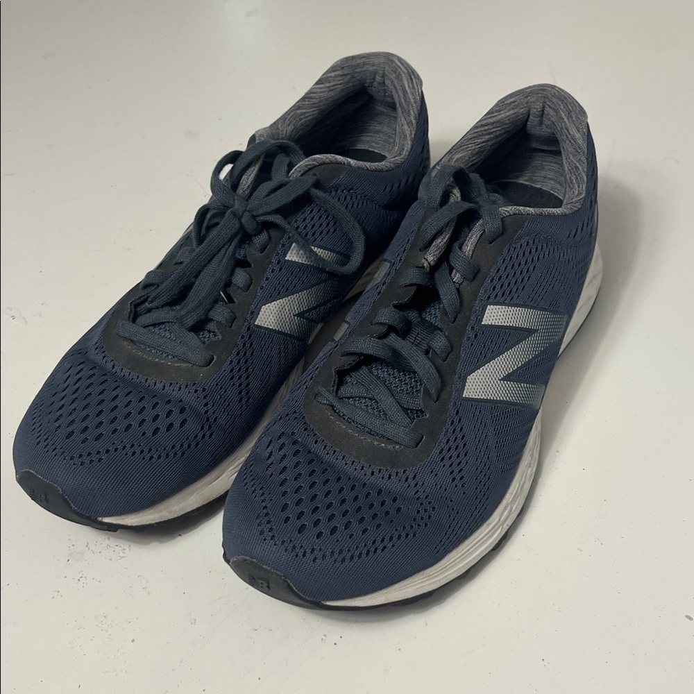 New Balance Sz 9.5 Fresh Foam Dark Blue Tie Up Athletic Running Shoes
